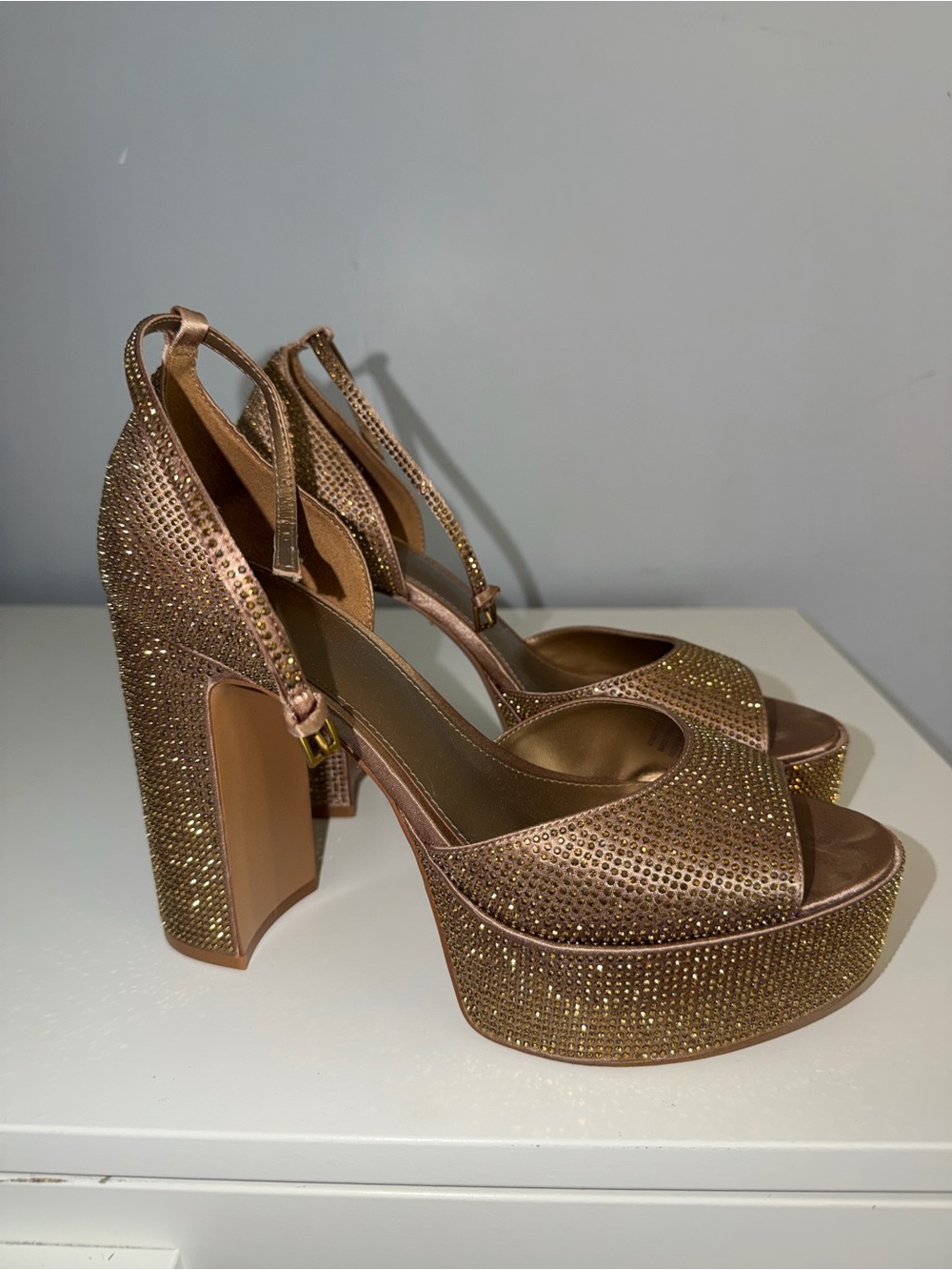 🔥 MNG Mango Rose Gold Rhinestone Platform Heels Size 8